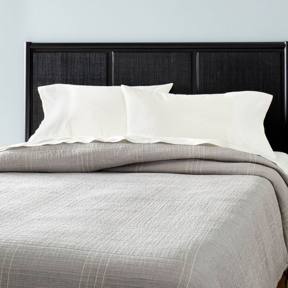 Microstripe Matelassé Coverlet - Hearth & Hand wit Gray